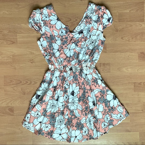 Glam & Fame Coral & White Spring Floral Dress - Picture 1 of 4